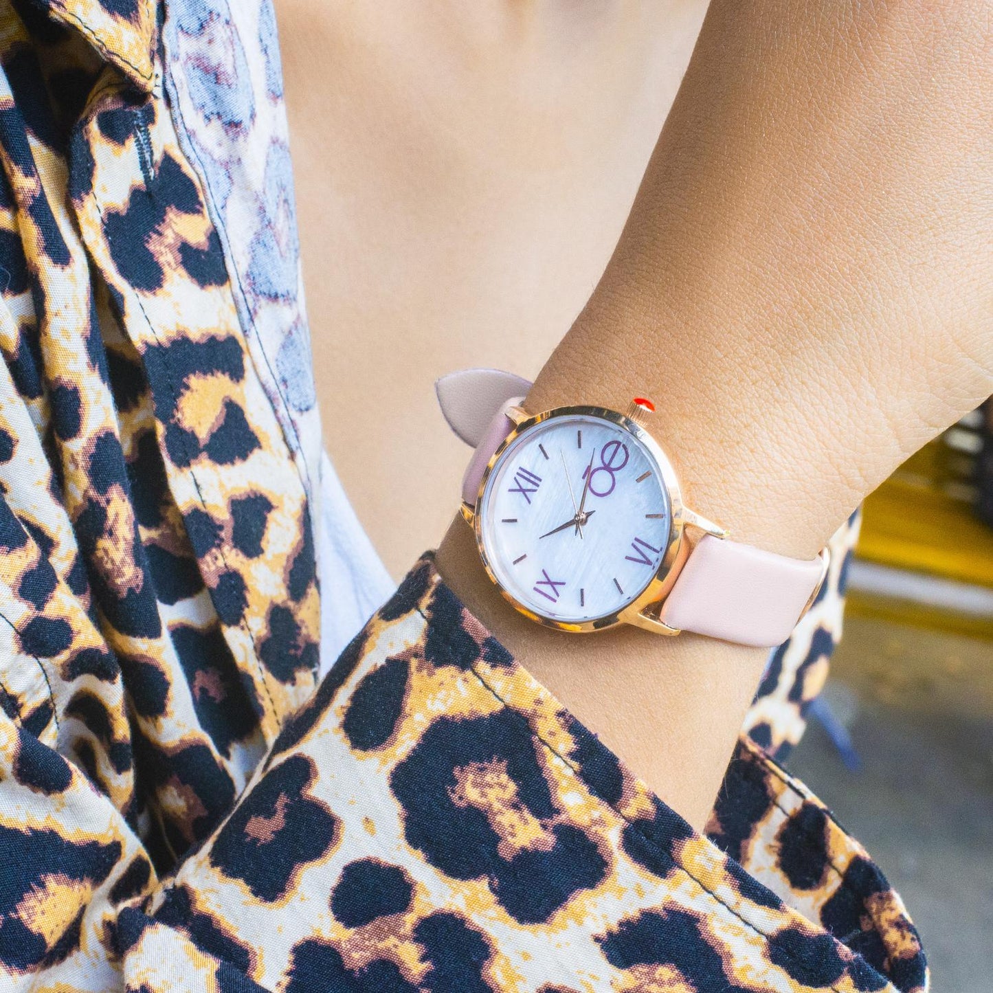 Reloj Análogo Cloe Mujer Moira OE2211-pk Piel Genuina