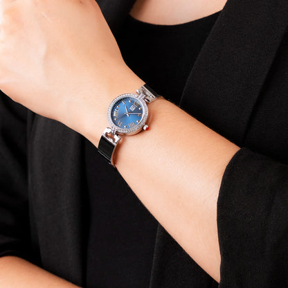 Reloj Cloe Análogo para Dama con Pedrería en Bisel y Extensible de Acero Inoxidable OE2533