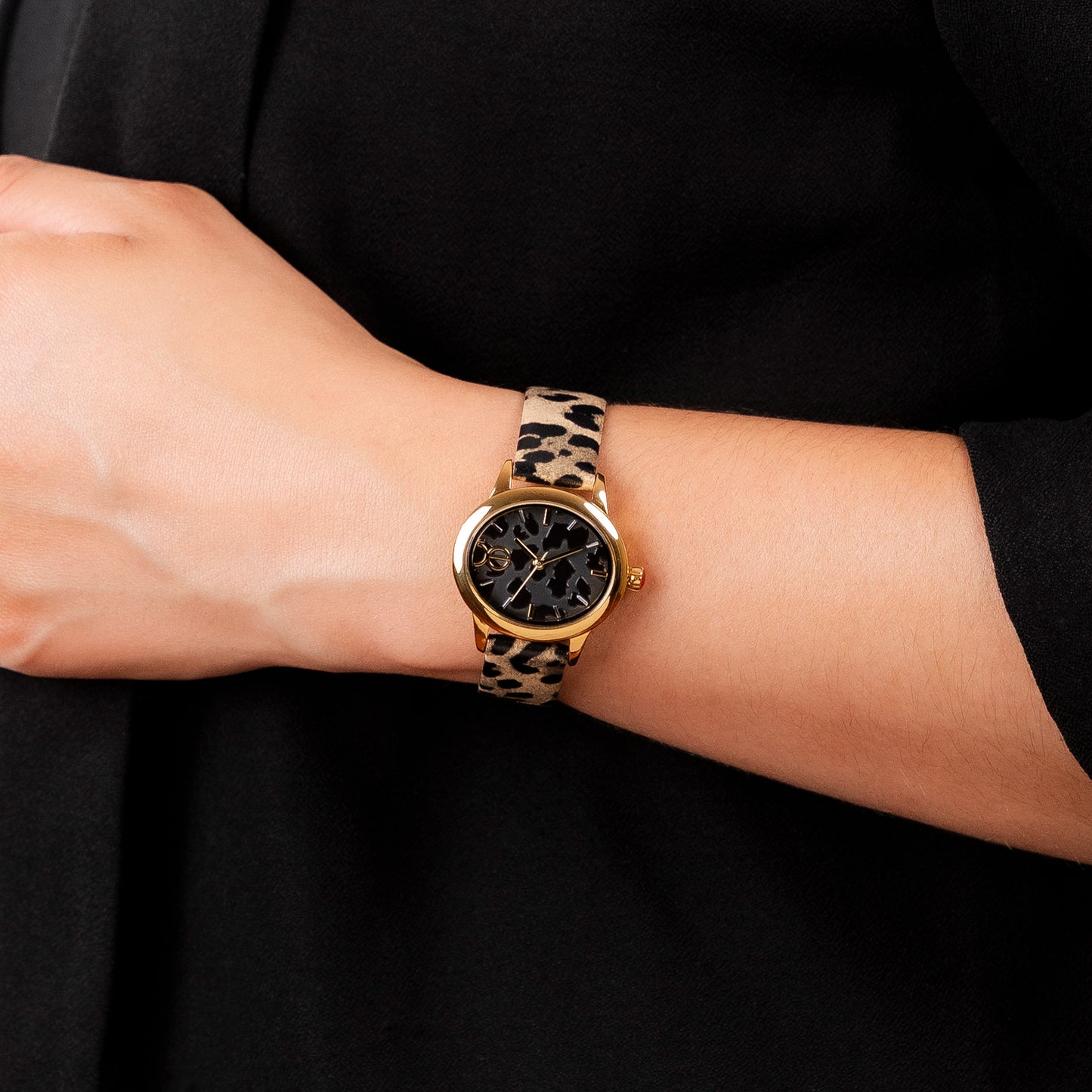 Reloj Cloe Análogo para Dama con Acabado de Leopardo de Leopardo Correa de Tactopiel OE2538