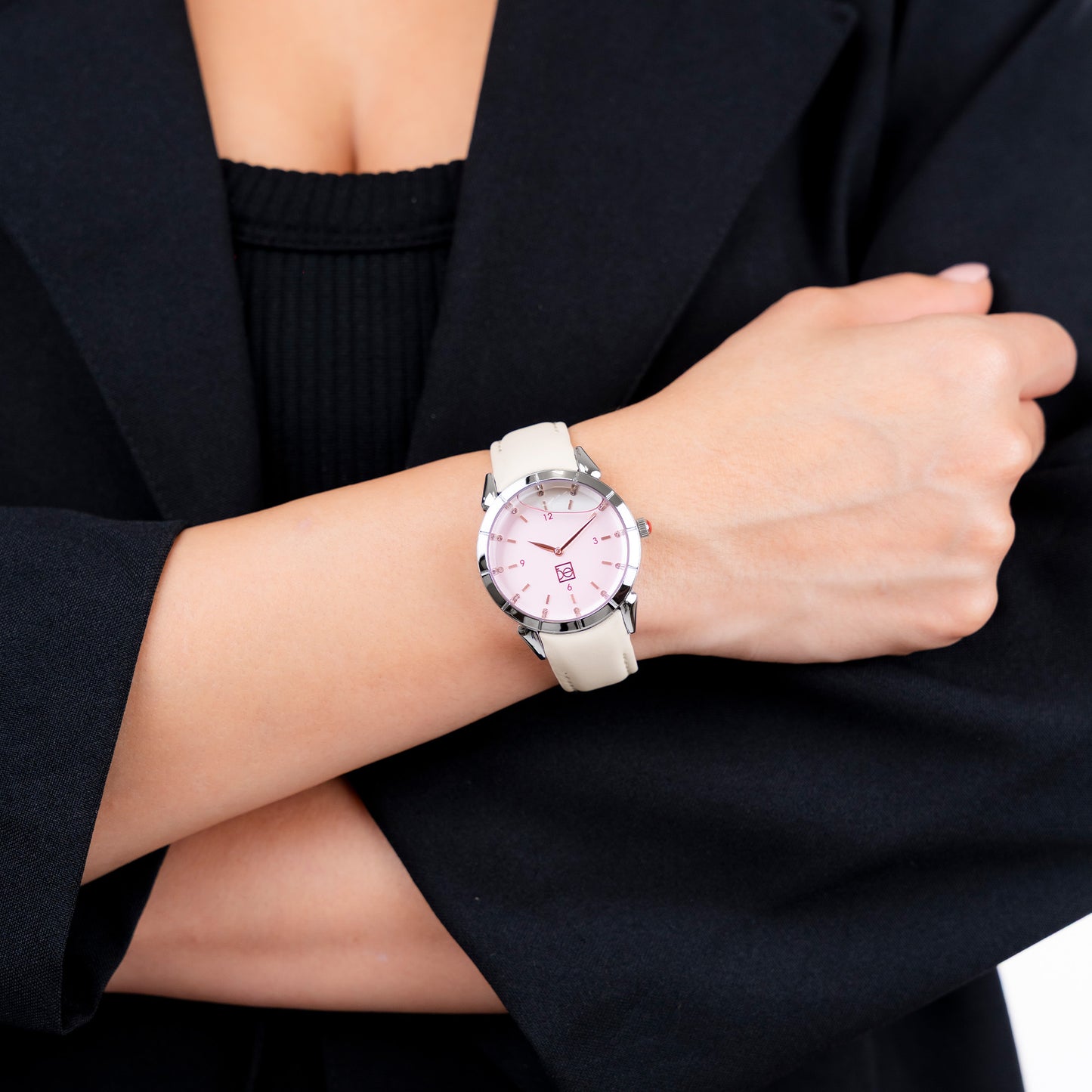 Reloj Cloe Análogo para Dama con Carátula Efecto Líquido y Correa de Tactopiel OE2549