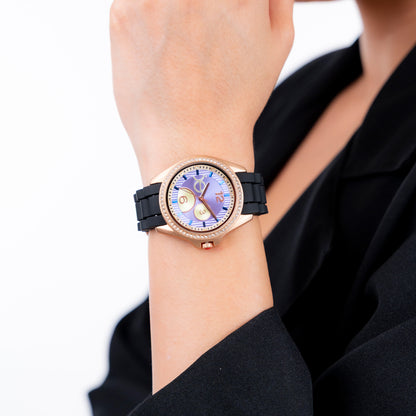 Reloj Cloe Análogo para Dama con Pedrería en Indicadores y Bisel y Correa de Silicón OE2606
