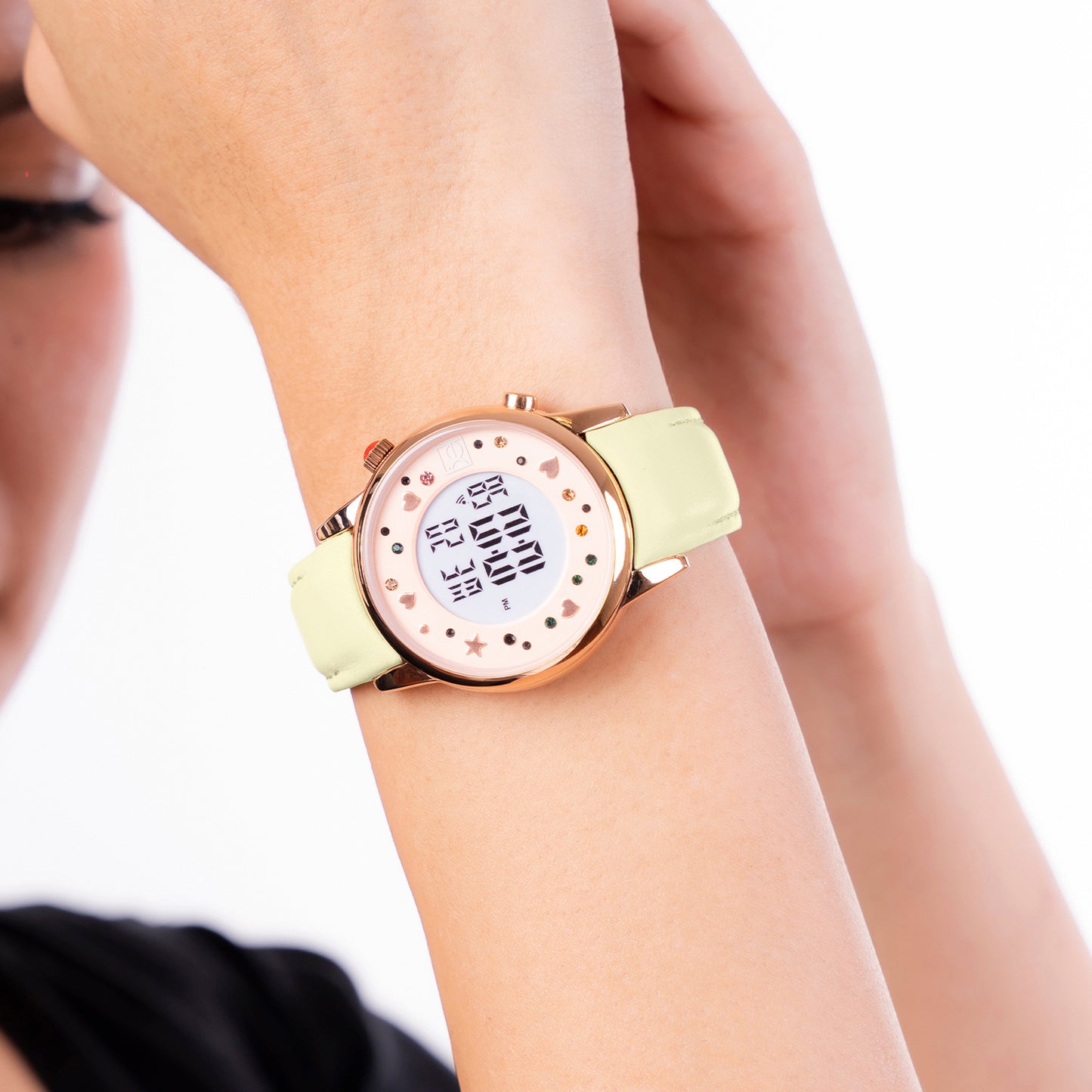 Reloj Cloe Digital para Dama con Pedrería en Carátula y Correa de Tactopiel OE2608
