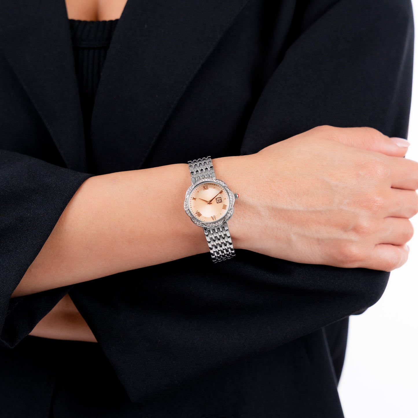 Reloj Cloe Análogo para Dama con Caja en Forma de Flor y Extensible de Acero Inoxidable OE2622