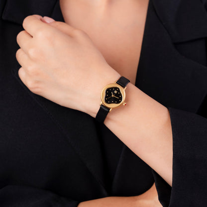 Reloj Cloe Análogo para Dama con Carátula Irregular y Correa de Tactopiel