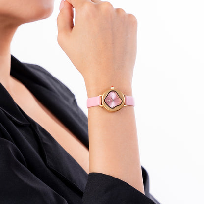 Reloj Cloe Análogo para Dama con Carátula Irregular y Correa de Tactopiel