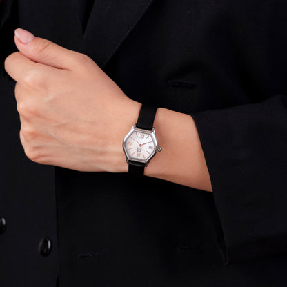 Reloj Cloe Análogo para Dama con Carátula Hexagonal y Correa de Tactopiel OE2626