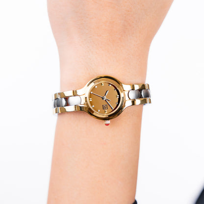 Reloj Cloe Análogo para Dama con Carátula Metálica y Extensible de Acero Inoxidable OE2627