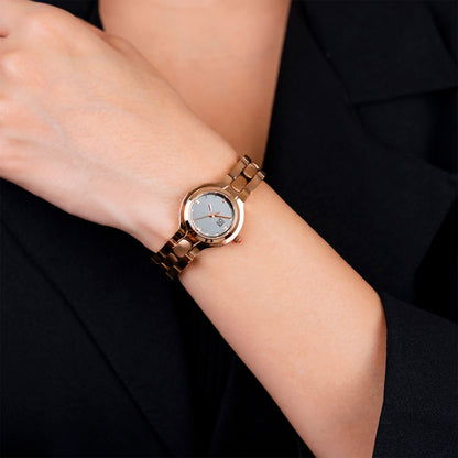 Reloj Cloe Análogo para Dama con Carátula Metálica y Extensible de Acero Inoxidable OE2627