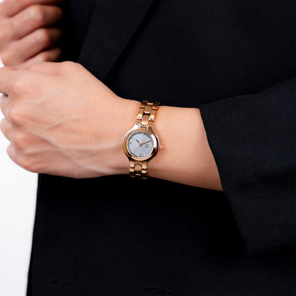 Reloj Cloe Análogo para Dama con Carátula Metálica y Extensible de Acero Inoxidable OE2627
