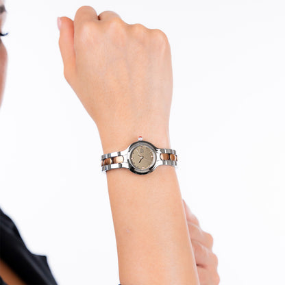 Reloj Cloe Análogo para Dama con Carátula Metálica y Extensible de Acero Inoxidable OE2627