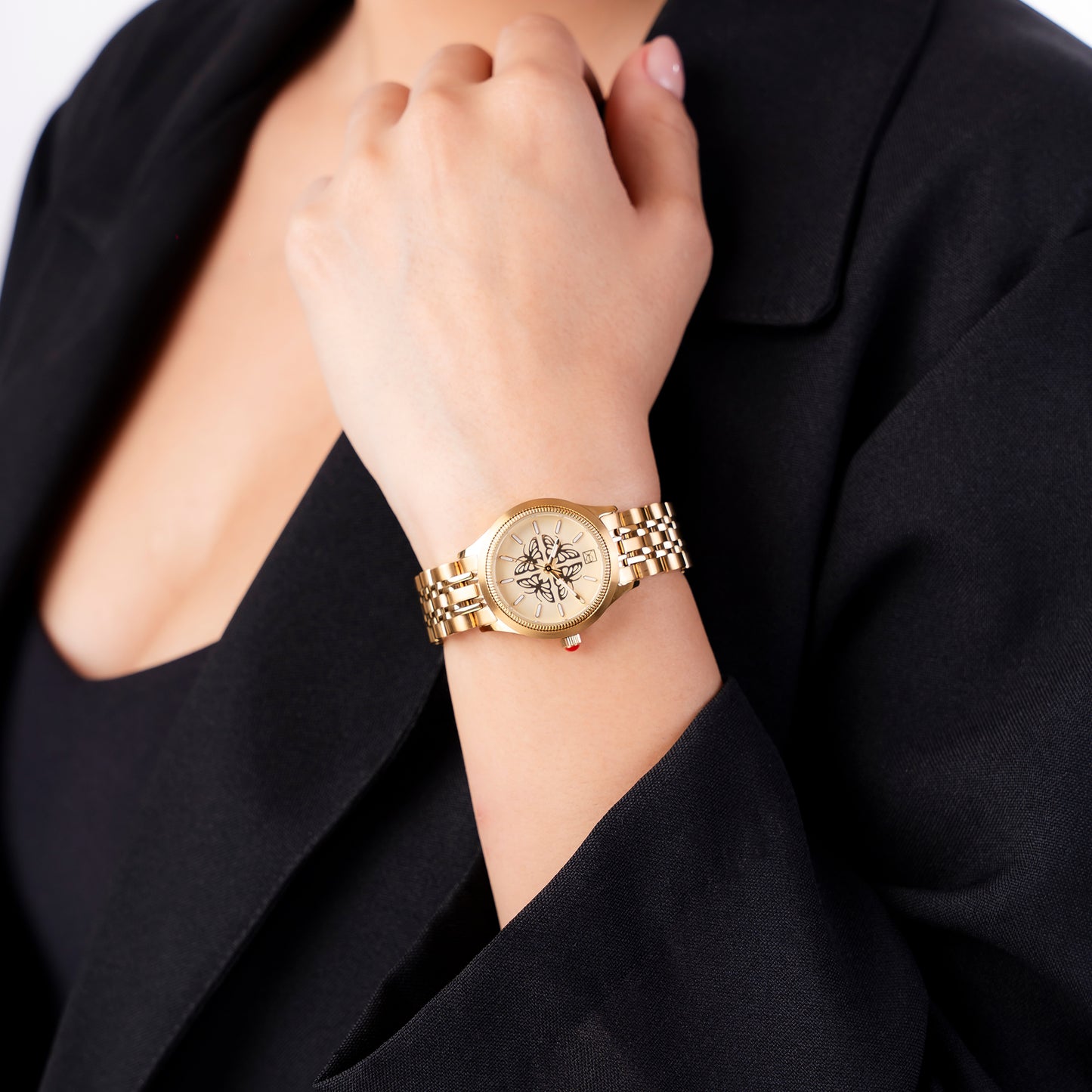 Reloj Cloe Análogo para Dama con Carátula con Diseño de Mariposas y Extensible de Acero Inoxidable OE2629