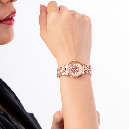Reloj Cloe Análogo para Dama con Carátula con Diseño de Mariposas y Extensible de Acero Inoxidable OE2629