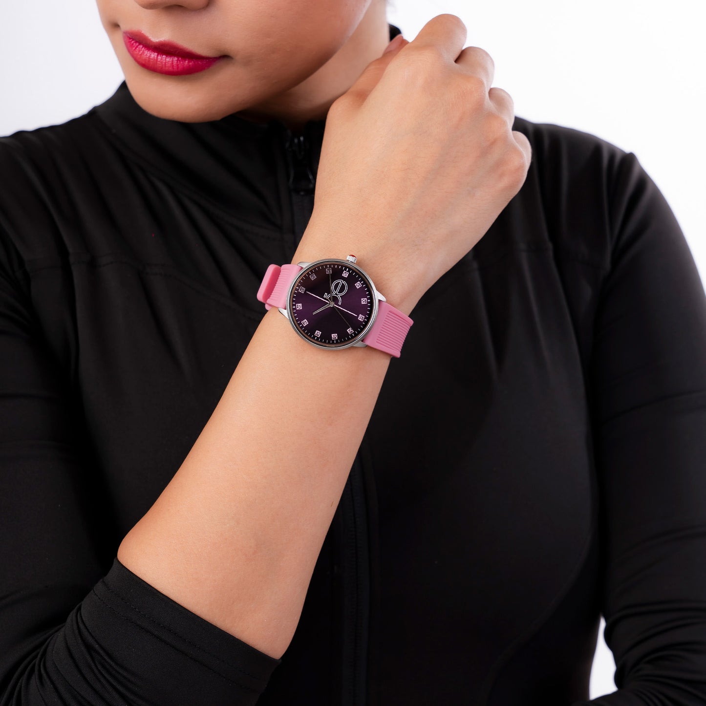 Reloj Cloe Análogo para Dama con Indicadores con elemental y Correa de Silicón OE2630