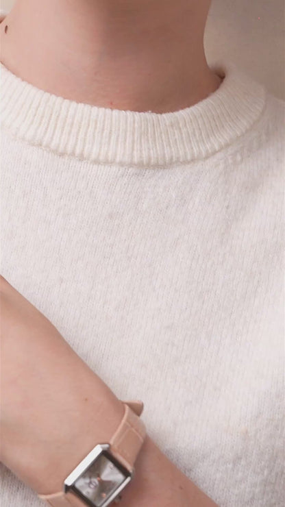 Reloj Cloe Análogo para Dama con Caja Rectangular y Correa de Tactopiel OE2535